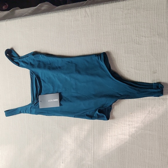Liz & sara small body suit nwt - Picture 2 of 3